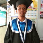 Wow, Lelaki Ini Lulus Sarjana ISI Padang Panjang dari Biaya Ngojek