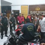 Polres Payakumbuh Bekuk Spesialis Pencoleng Isi Jok Motor