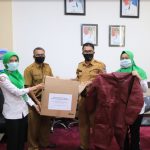 Sekda Terima Bantuan APD Dari Donasi Karyawan BPJS Cabang Payakumbuh