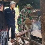 Inilah Yang Terlontar Dari Mulut Warga Ketika Personel Satgas Pra TMMD Ikut Membantu Memasak