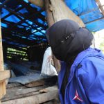 Dua Warga  Nagari Sungai Antuan Mendapat  Bantuan Rumah Dari Rezka Oktoberia