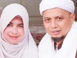 9 Tahun Dipoligami Tak Pernah Iri, Inilah Sosok Istri Pertama Mendiang Ustadz Arifin Ilham