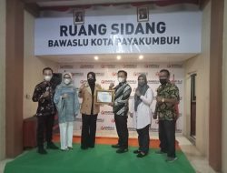 Rezka Oktoberia Kunjungi Bawaslu Kota Payakumbuh