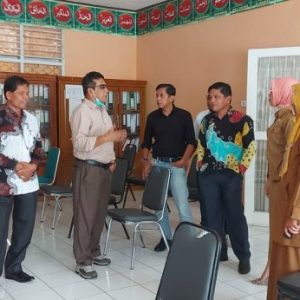“Jemput Bola” Komisi A DPRD Kota Payakumbuh Sambangi Camat Payakumbuh Timur