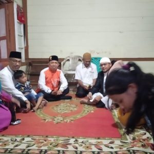 Buka Bersama Fraksi PKS Kunjungi Warga Bukit Apit Bukittinggi
