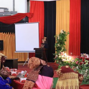 Dengan Pokirnya, Wulan Denura Beri Pelatihan Adat Untuk Generasi Muda