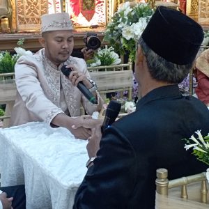 Pengacara Muda Oma Sugian,SH Melepas Masa Lajang Dengan Mempersunting Gadis Padang Vinna Maharani S.Si
