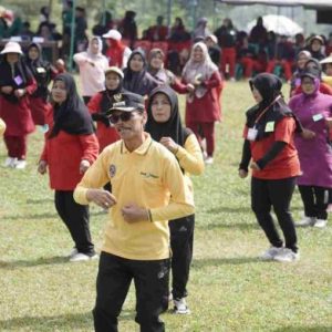 Bupati Safaruddin Buka Lomba Senam Mungo Sehat