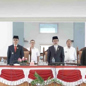 Ini Jawaban Bupati Safaruddin Kepada 8 Fraksi DPRD 50 Kota