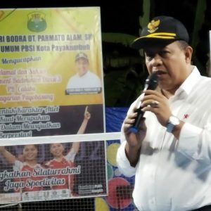 YB Dt. Parmato Alam Tutup Open Turnamen Bulutangkis Divisi 3 PB Calabu