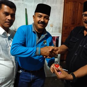 Hadiah Bintang Emas dari Edward DF  untuk Juara Khatam Qur’an di Payolinyam