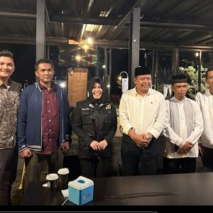 Kompak dan Hangat, Pertemuan yang Tidak Terduga antara Rezka Oktoberia dengan Ketua LKAAM Kota Payakumbuh