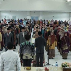 104 KEPALA UPTD SD DAN SMP DILANTIK, BUPATI SAFARUDDIN : TEGUHKAN TEKAD DAN SEMANGAT DEMI PENINGKATAN KUALITAS PENDIDIKAN