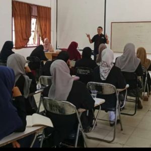 Ketua Harian SMSI Provinsi Lampung Fajar Arifin, S.H Dorong Geliat Jurnalistik Kepada Mahasiswa IAIN Kota Metro