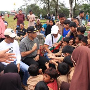 Pj Walikota Bersama Ratusan Warga Ziarah dan Bersihkan Pandam Kuburan