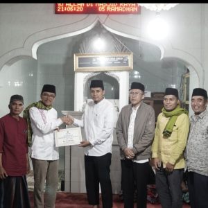 TSR Pemprov Sumbar Sambangi Baruah Gunuang Serta Serahkan Bantuan Senilai 50 Juta