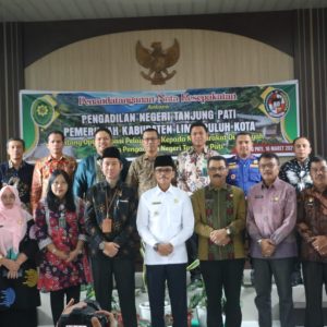 Berikan Layanan Bantuan Hukum pada Masyarakat Tidak Mampu,Bupati Safaruddin Mou dengan Pengadilan Negeri Tanjung Pati