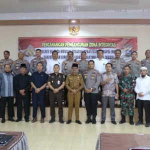 Menuju WBK dan WBBM, Bupati Safaruddin Hadiri Deklarasi Pencanangan Pembangunan Zona Integritas Polres 50 Kota