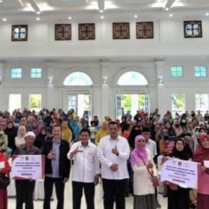 Pemko Bukittinggi Melalui Dinas Sosial Salurkan Bantuan BPNT Triwulan I sebanyak 820 KPM