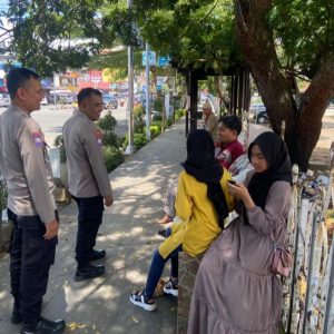 Kasat Binmas Polres Payakumbuh Lakukan Patroli Dialogis di Pusat Keramaian