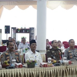 TINGKATKAN PERAN APIP, BUPATI SAFARUDDIN DAN FORKOPIMDA IKUTI RAKOR INSPEKTUR DAERAH