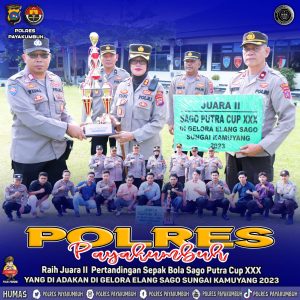 Runner Up, Pop Polres Payakumbuh Serahkan Trophy ke Kapolres