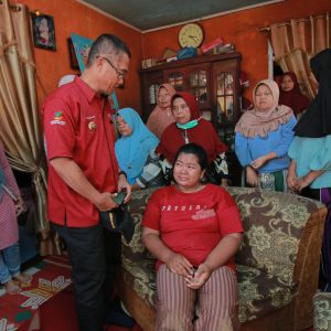 Rumahnya Rata Dengan Tanah, Wako Rida Ananda Beri Semangat Buat Riski dan Keluarga