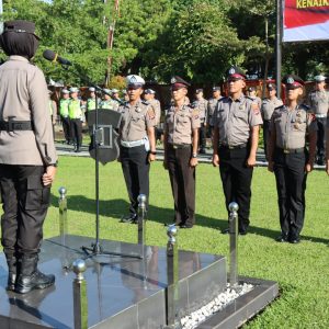 25 Orang Personel Polres Payakumbuh Terima Kenaikan Pangkat Setingkat Lebih Tinggi