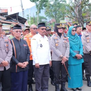 Silaturahmi Kepada Tokoh Masyarakat, Kapolres Payakumbuh Tinjau Pos Satkamling Warga