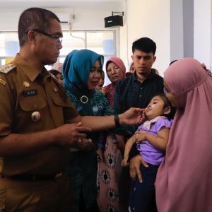 Rida Terharu Melihat Seorang Balita Penderita Lumpuh Otak.