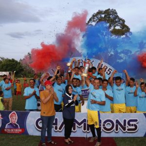 Anggota DPR RI Rezka Oktoberia Resmi Tutup Liga U-35 RZK Tahap l