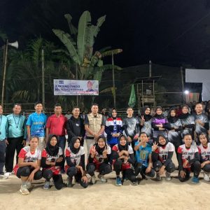 Rezka Oktoberia Hadiri Penutupan Open Turnamen Volly Ball Legusa Cup I di Nagari Halaban