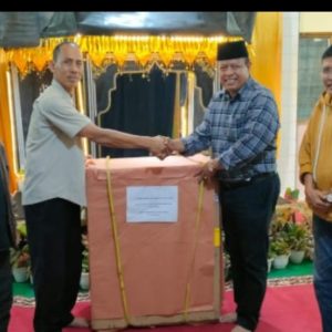 YB. Dt. Parmato Alam Sumbang Mesin Cuci Buat Mushalla Arruhamak Balai Kaliki
