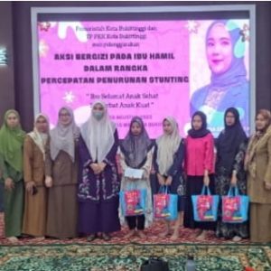Ketua TP- PKK Kota Bukittinggi Ny.Fiona Agyta Erman Safar Targetkan 2024 Stunting Turun Hingga 14%
