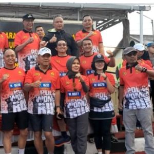 Wawako Marfendi dan Wakapolda Lepas Police Women Run 10 K di Bukittinggi