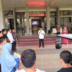 Dinas Sosial bersama Sentra Abisenka Pekanbaru Salurkan Bantuan