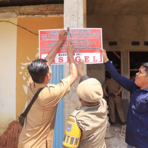 PUPR Payakumbuh Bersama Tim.Gabungan Segel 7 Bangunan Melanggar Aturan