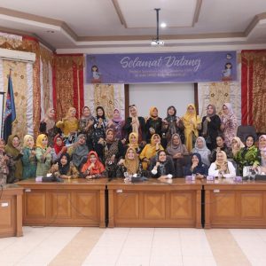 Perkuat Kemampuan Bicara, DPC KPPI Bersama DP3AP2KB Kota Payakumbuh Gelar Sosialisasi Publik Speaking