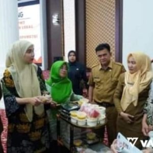 Ny. Fiona Agyta Erman Safar dan Dinas Kesehatan Bukittinggi Luncurkan PMT Berbasis Pangan Nasional