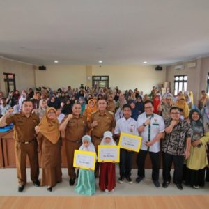 530 Siswa TK, SD dan SMP Se-Kota Payakumbuh Terima Beasiswa PPDB Cerdas Berkarakter