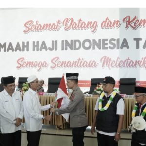 DIJEMPUT BUPATI SAFARUDDIN, 273 JEMAAH HAJI KEMBALI KE LIMA PULUH KOTA