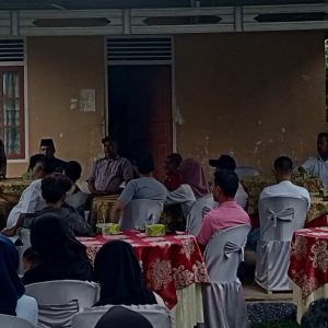 Bersama Rezka Oktoberia Fahlevi Mazni Gelar Reses
