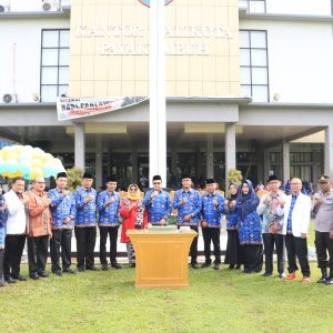 Peringatan Hari Kesehatan Nasional ke-59 Berlangsung Tertib dan Khidmat di Halaman Balai Kota Payakumbuh