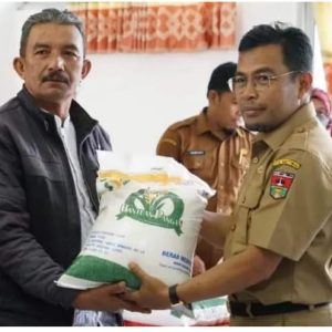 Pemko Bukittinggi Serahkan Bantuan CPP Tahun 2024