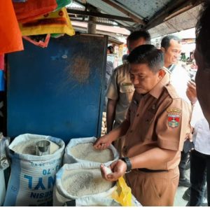 Pemko Bukitinggi Tinjau Harga Sembako Bersama Perum Bulog Menjelang Ramadhan
