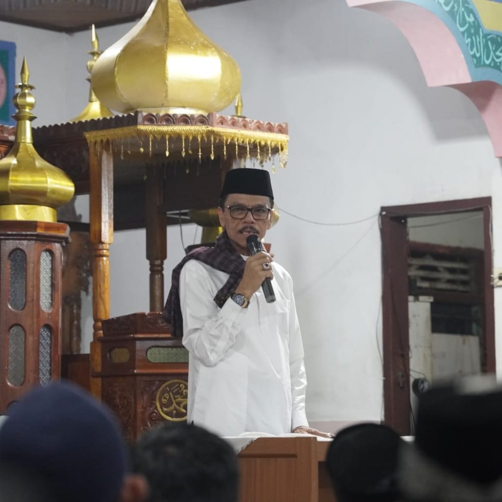 Didampingi Bupati Safaruddin, TSR Pemprov Kunjungi Mesjid Raya Ampalu