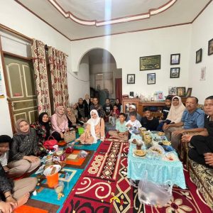 Hilangkan Debu Ditangan, Wulan Denura Kembali Kunjungi Masyarakat