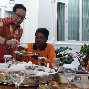 Jasman : Pasukan Kuning Pahlawan Kebersihan dan Keindahan kota Payakumbuh