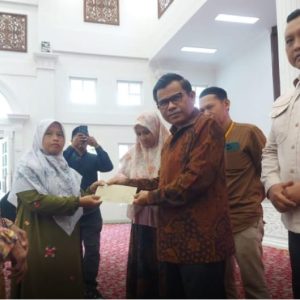Dinas Sosial Kota Bukittinggi Kembali Salurkan Bantuan Tahap 3 Triwulan II Tahun 2024