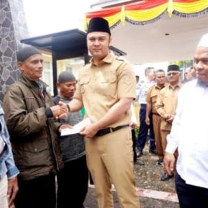 Baznas Sijunjung Salurkan 1,8 Milyar Dana Zakat Tahap 1 untuk 3.189 Mustahik